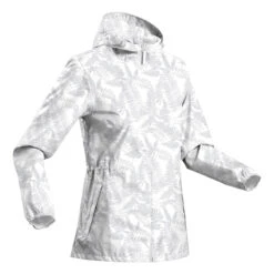 Quechua Women's Windproof And Water-repellent Hiking Jacket